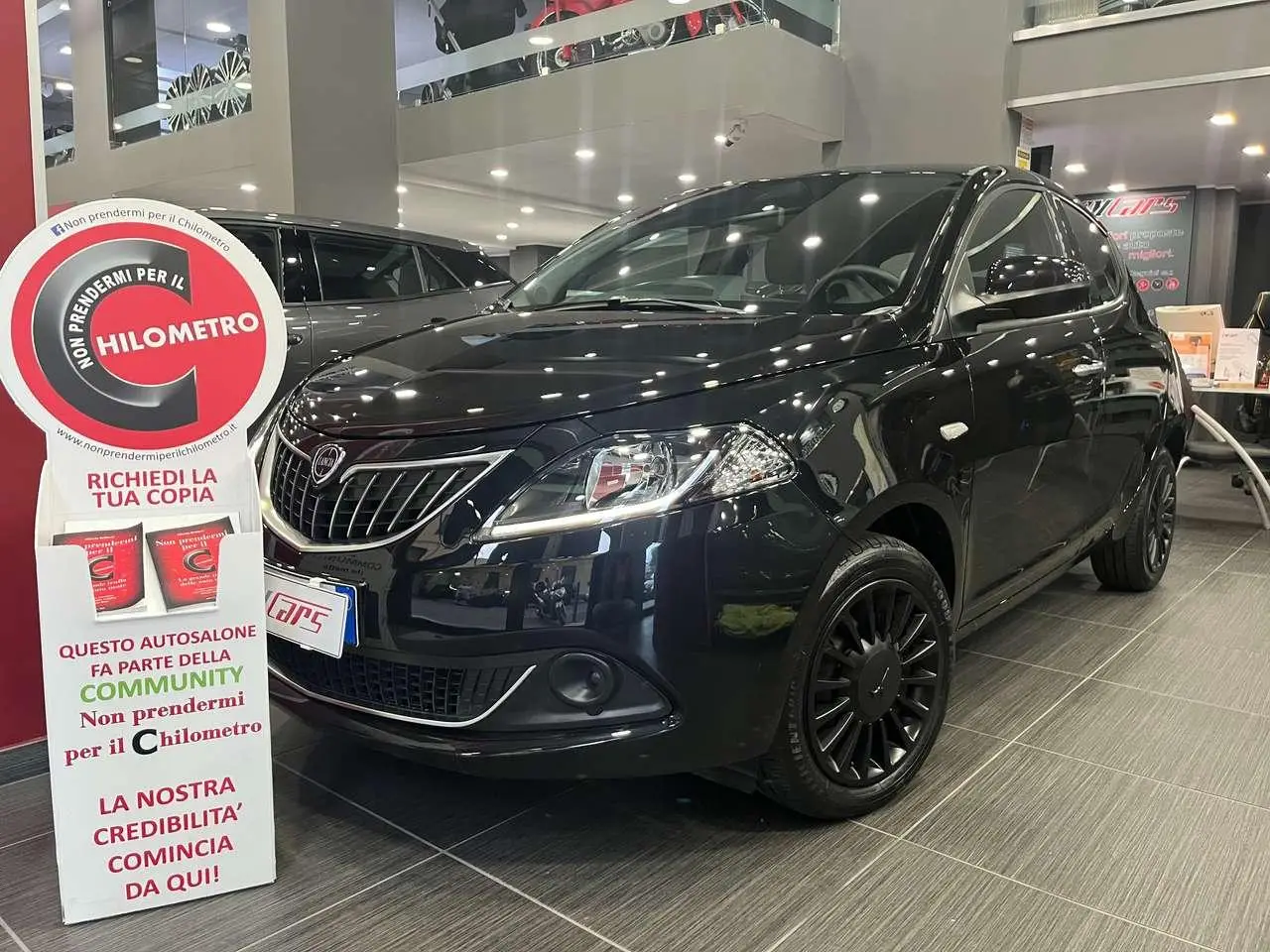 Photo 1 : Lancia Ypsilon 2022 Petrol