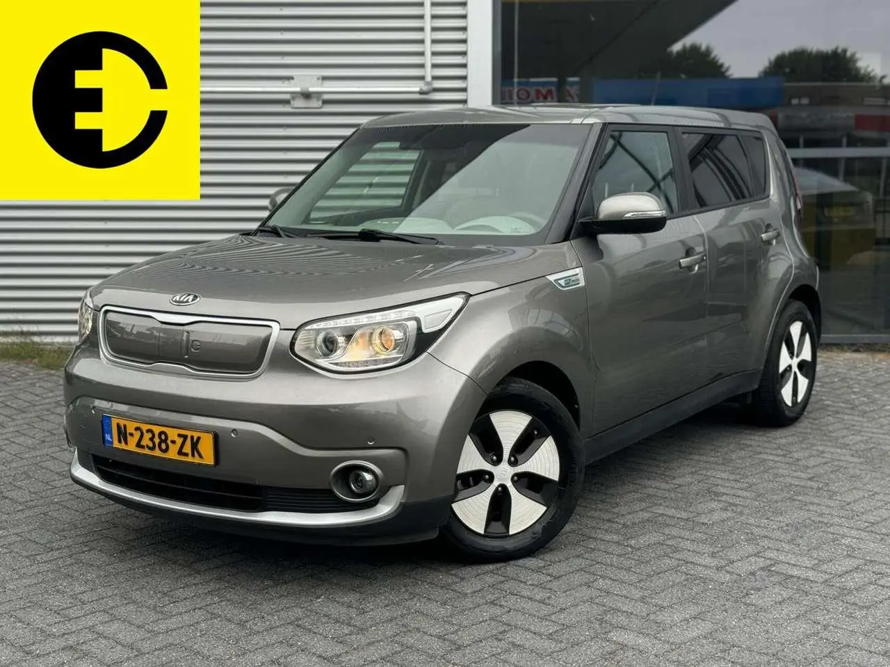 Photo 1 : Kia Soul 2016 Électrique