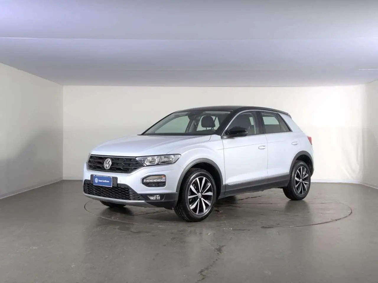 Photo 1 : Volkswagen T-roc 2021 Essence