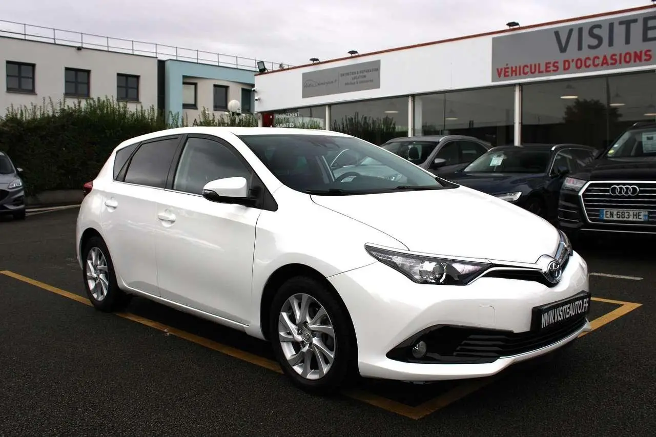 Photo 1 : Toyota Auris 2019 Hybride