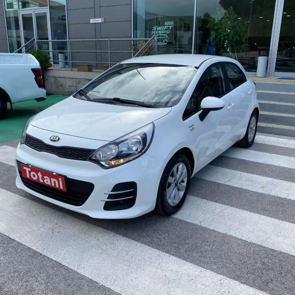 Photo 1 : Kia Rio 2017 Diesel