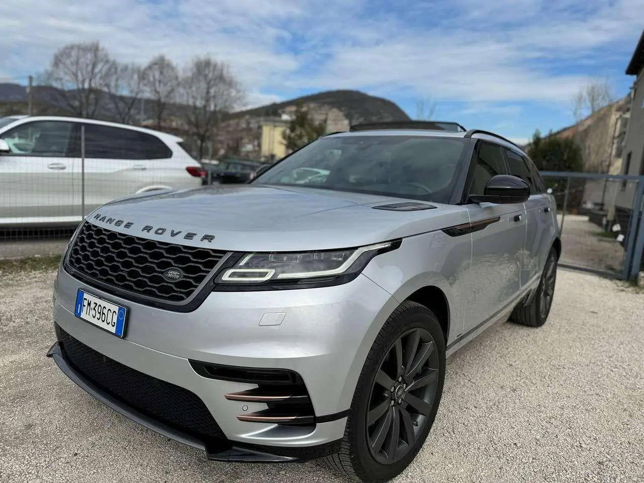 Photo 1 : Land Rover Range Rover Velar 2018 Diesel