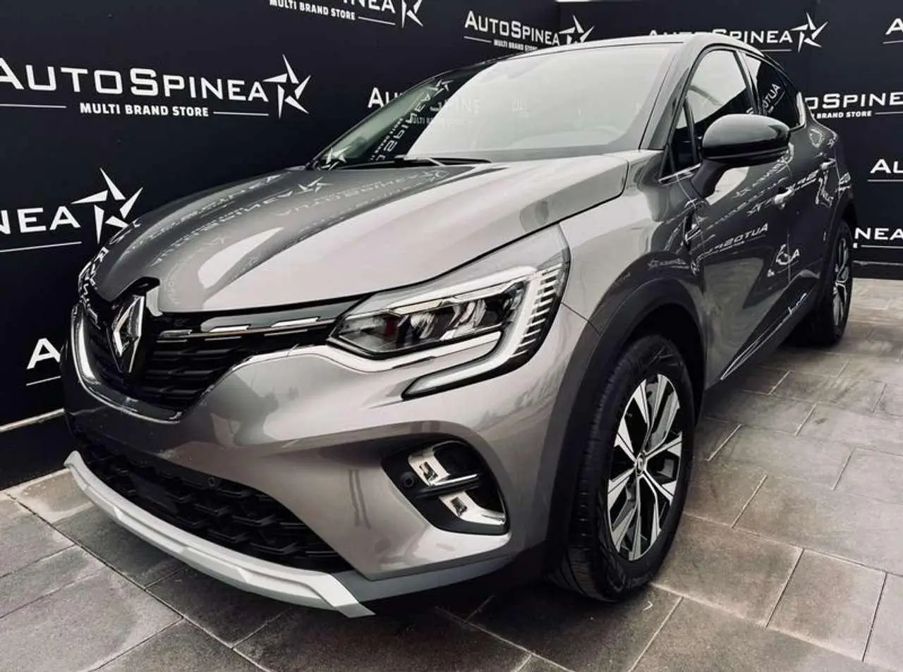 Photo 1 : Renault Captur 2024 LPG