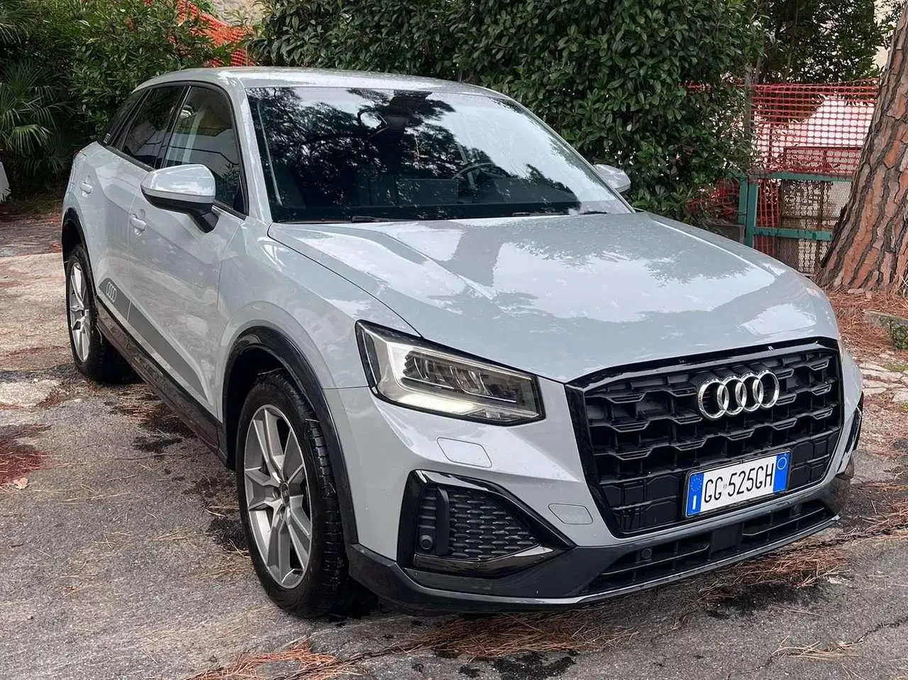 Photo 1 : Audi Q2 2021 Petrol