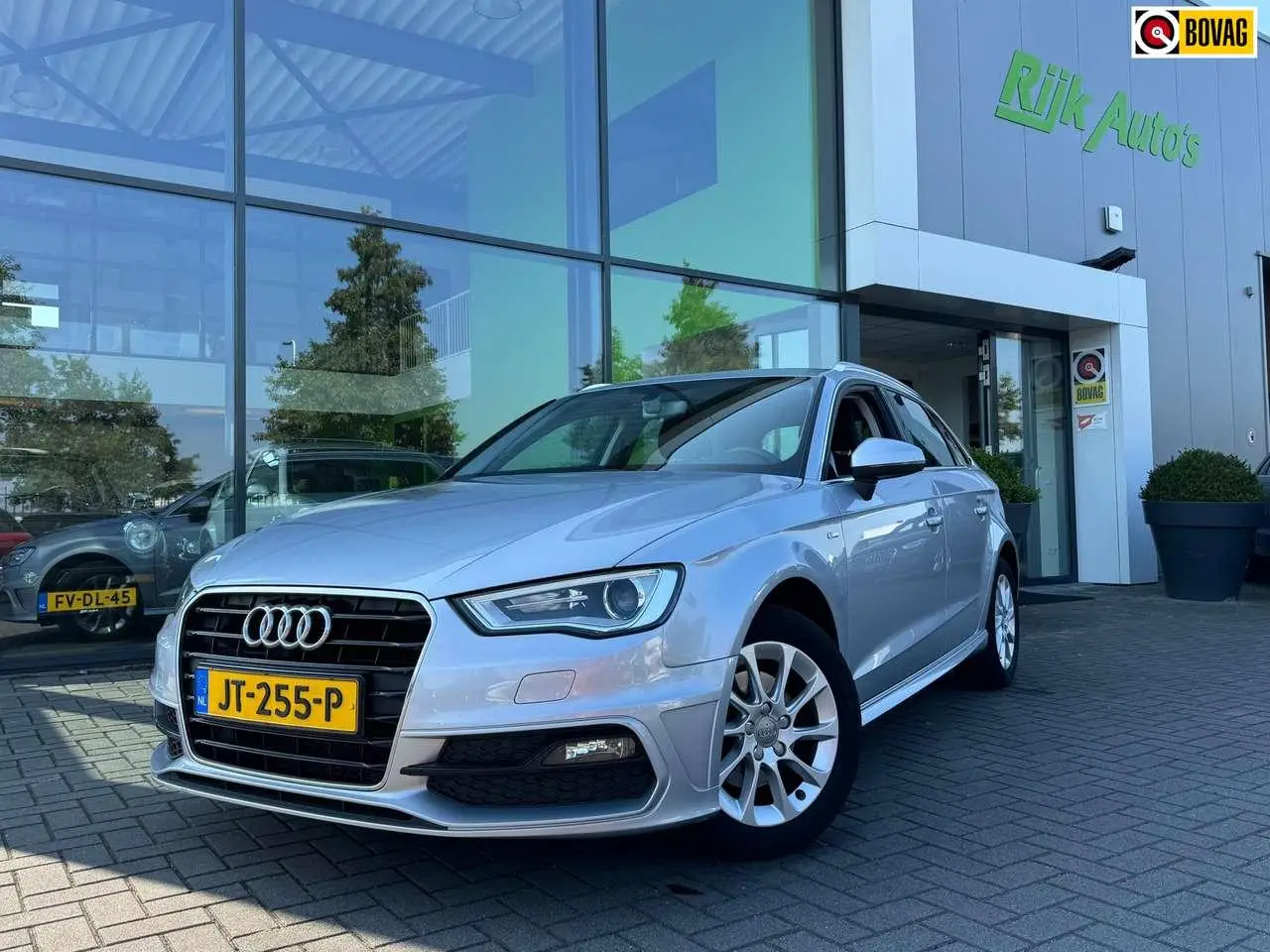 Photo 1 : Audi A3 2016 Petrol