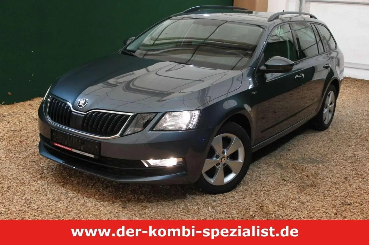 Photo 1 : Skoda Octavia 2019 Essence