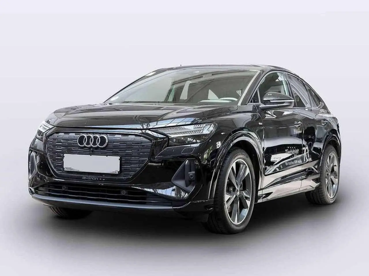 Photo 1 : Audi Q4 2023 Electric