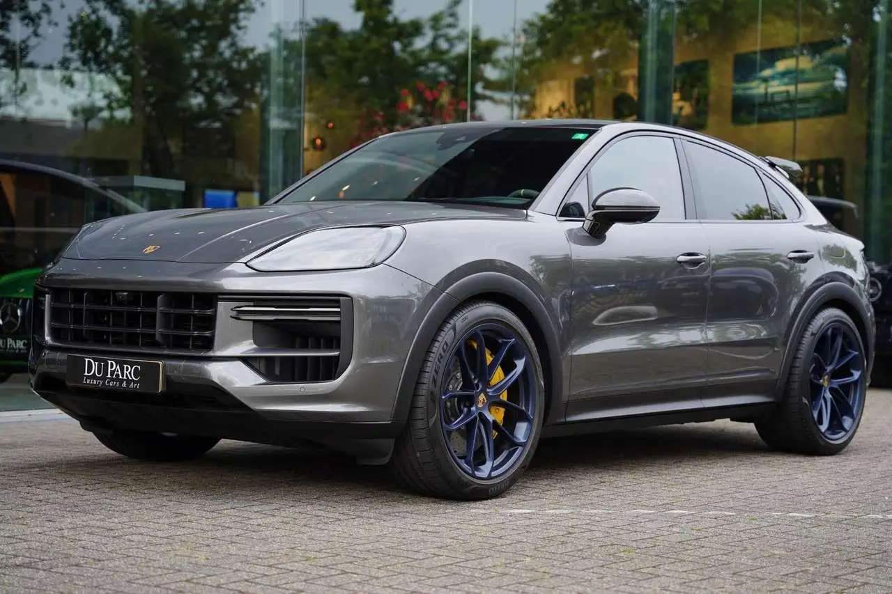 Photo 1 : Porsche Cayenne 2024 Hybrid