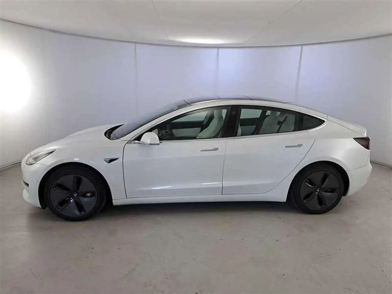 Photo 1 : Tesla Model 3 2020 Electric