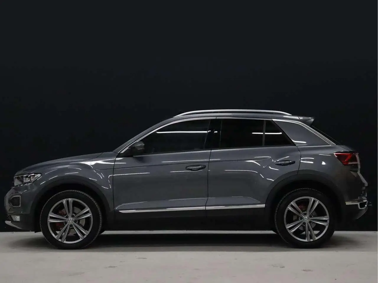 Photo 1 : Volkswagen T-roc 2019 Petrol