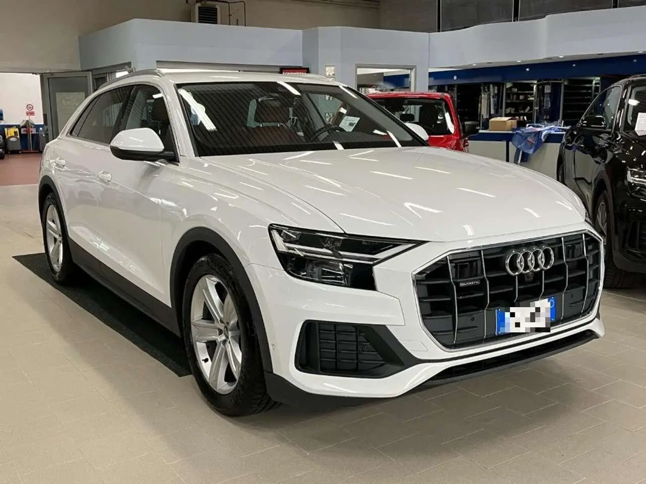 Photo 1 : Audi Q8 2019 Hybride