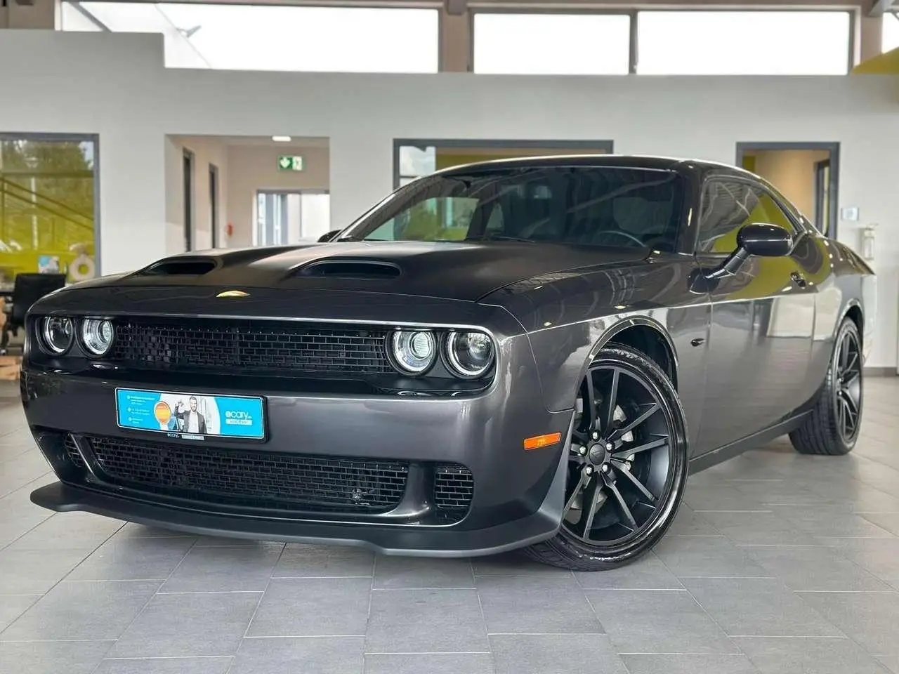 Photo 1 : Dodge Challenger 2022 Petrol