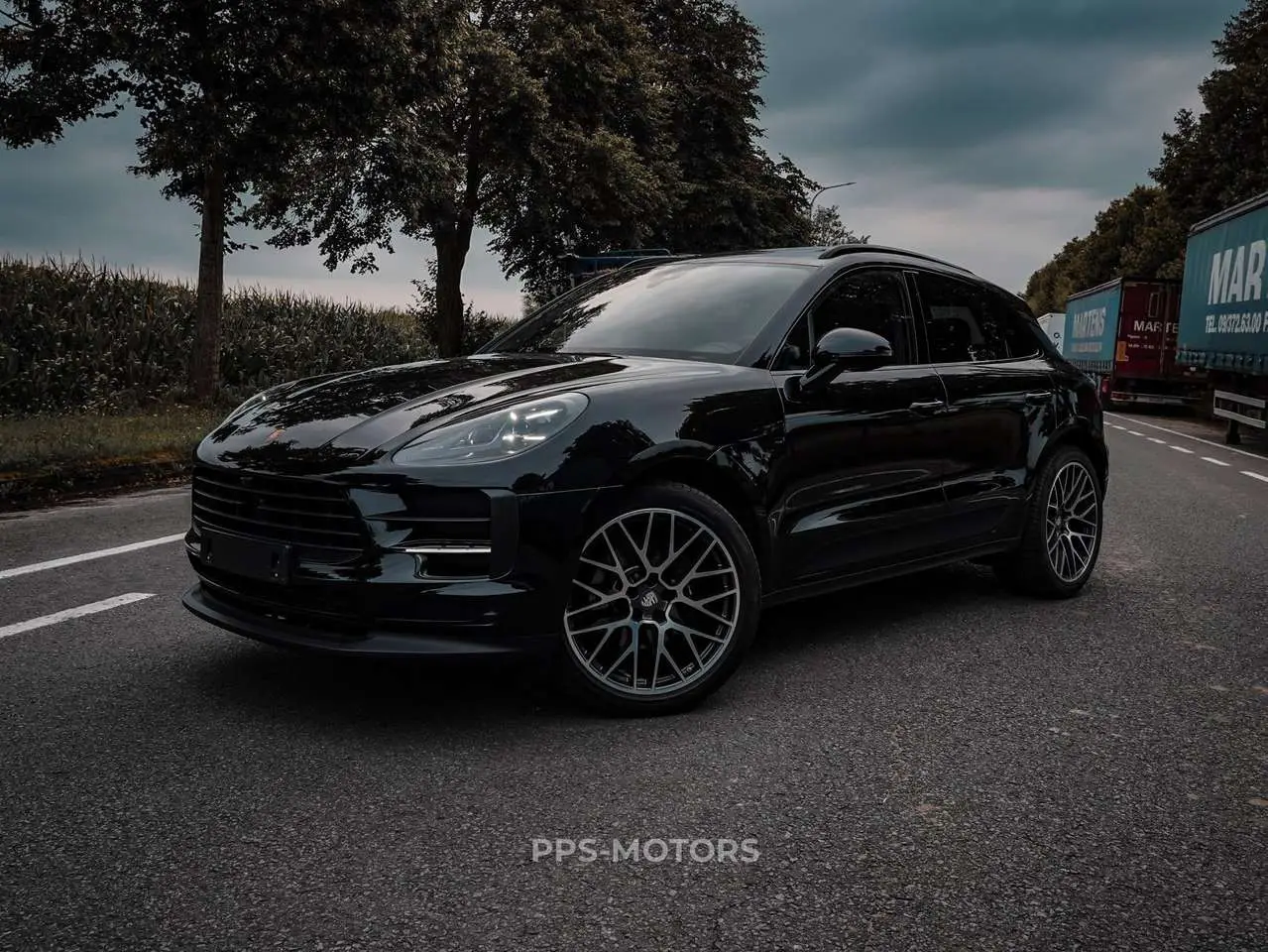 Photo 1 : Porsche Macan 2019 Petrol