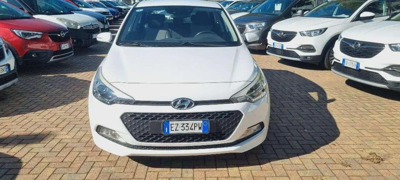 Photo 1 : Hyundai I20 2015 Essence