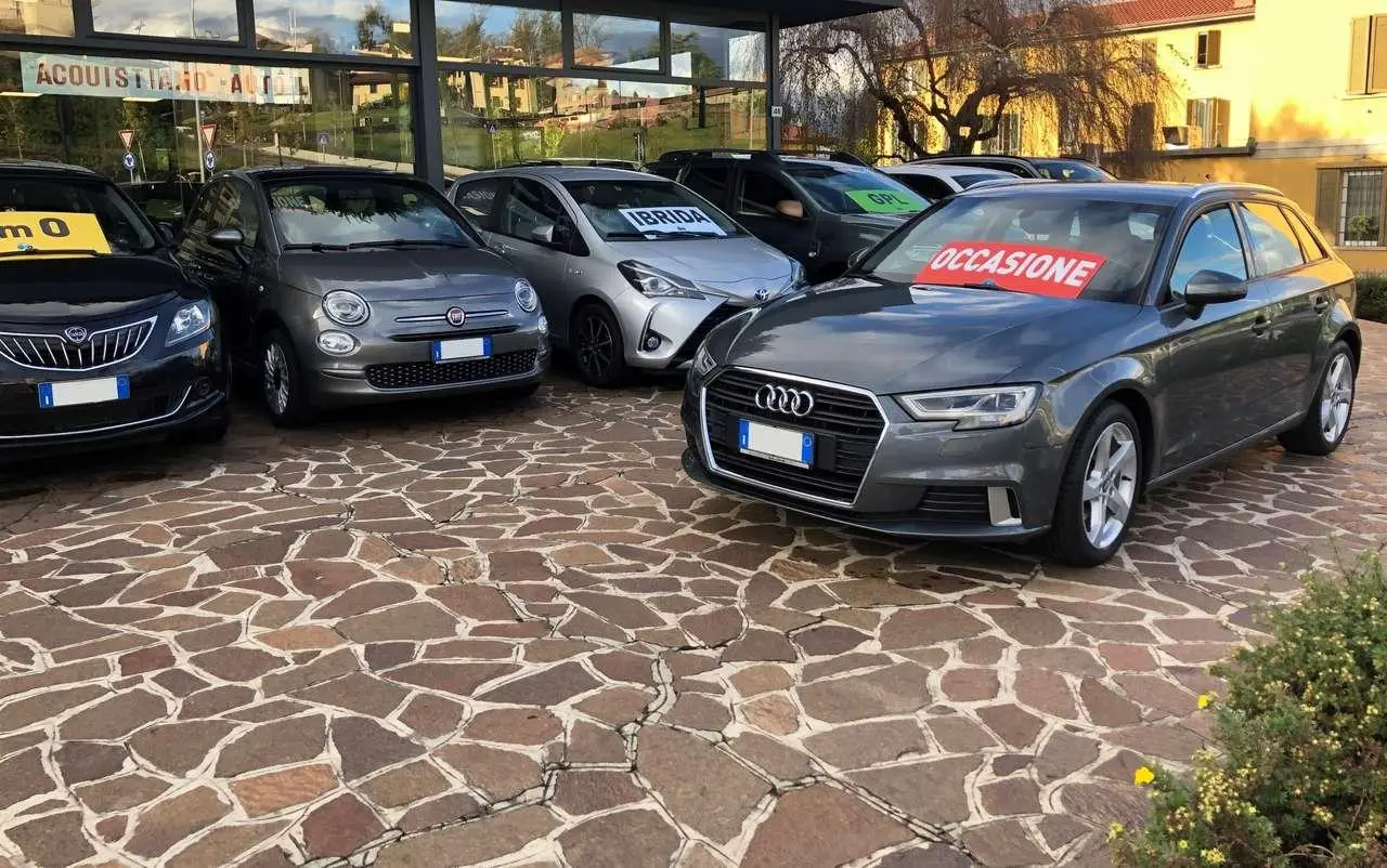 Photo 1 : Audi A3 2016 Petrol