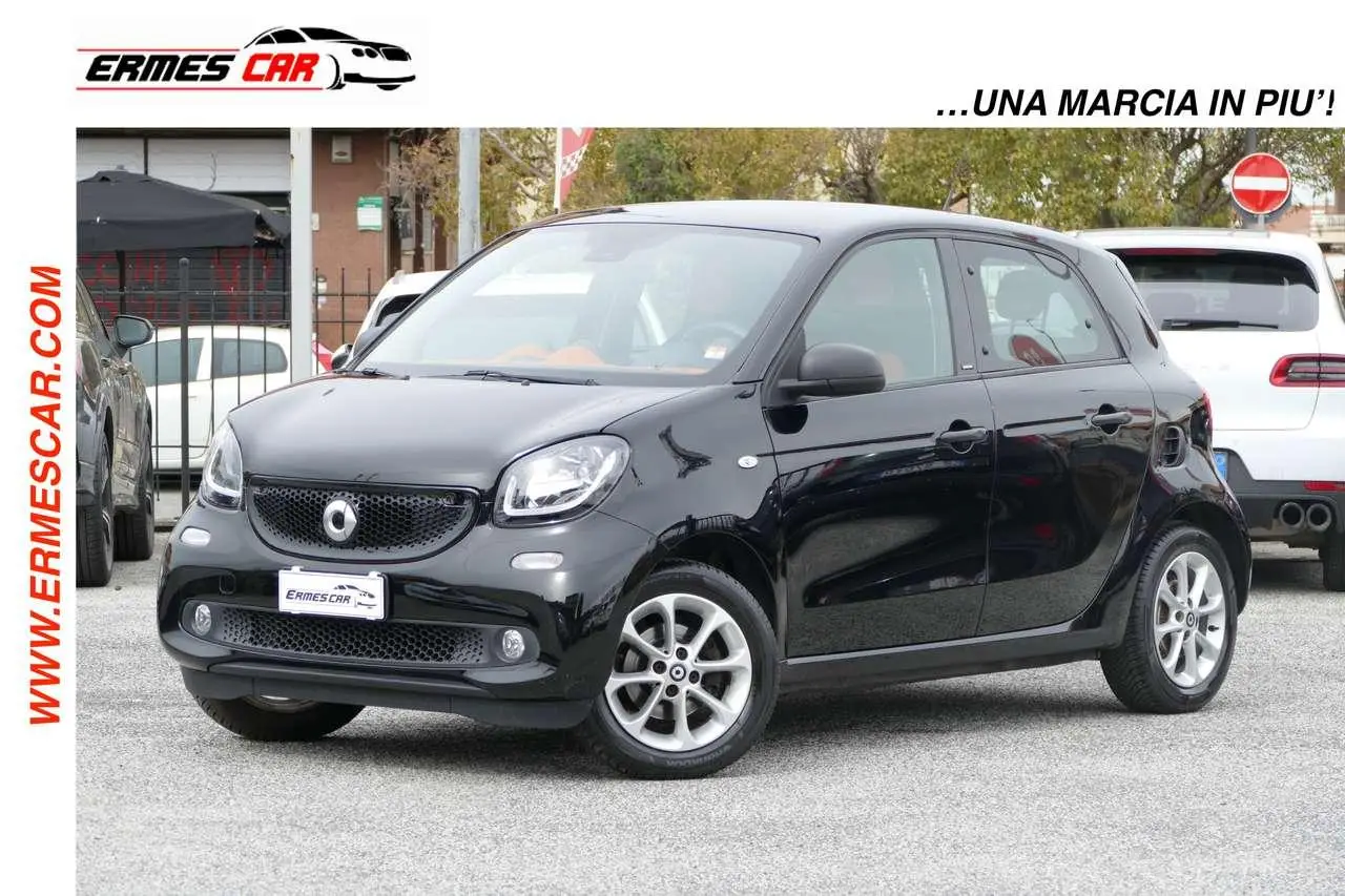 Photo 1 : Smart Forfour 2018 Essence