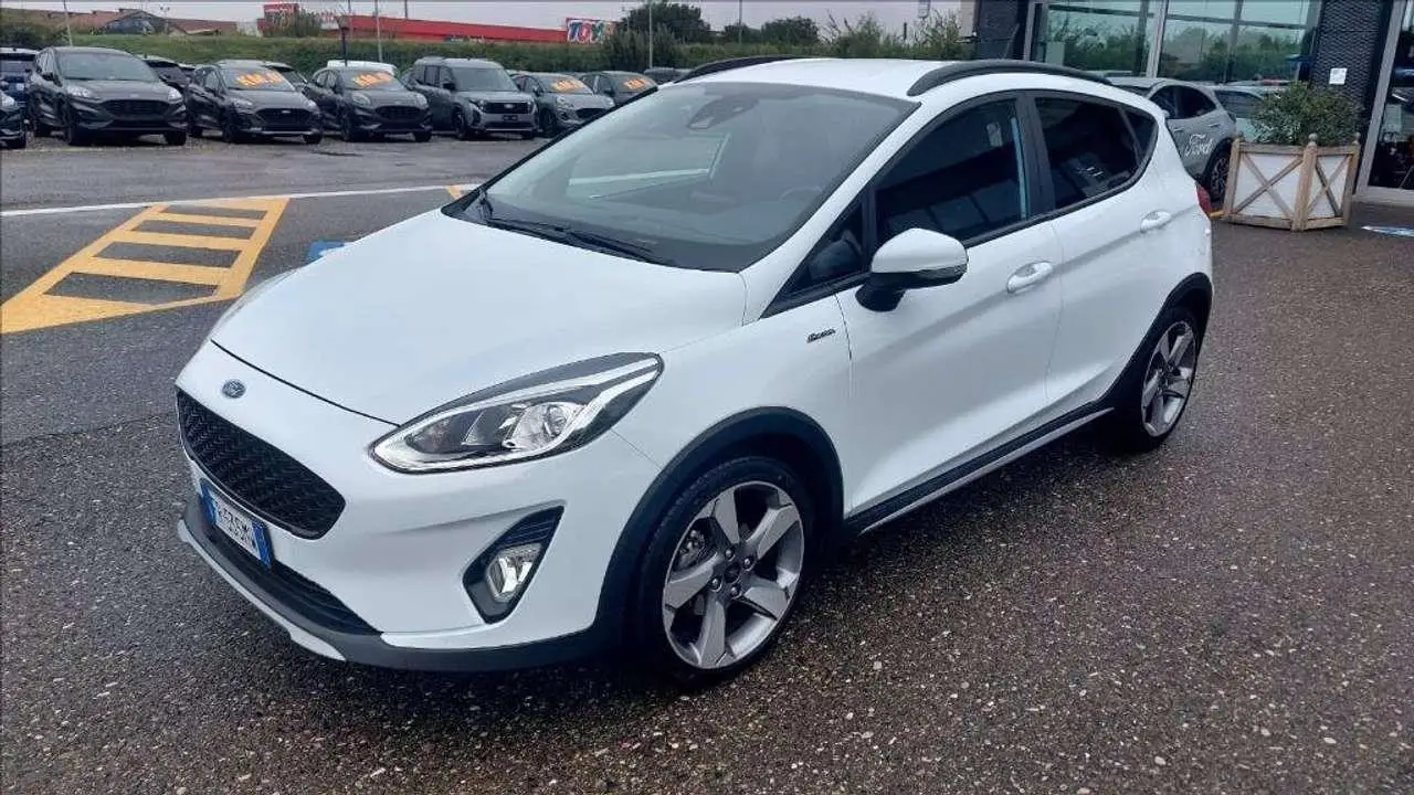 Photo 1 : Ford Fiesta 2018 Petrol