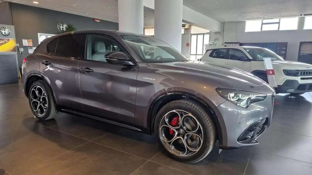 Photo 1 : Alfa Romeo Stelvio 2024 Diesel