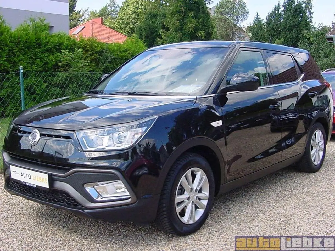 Photo 1 : Ssangyong Xlv 2016 Essence