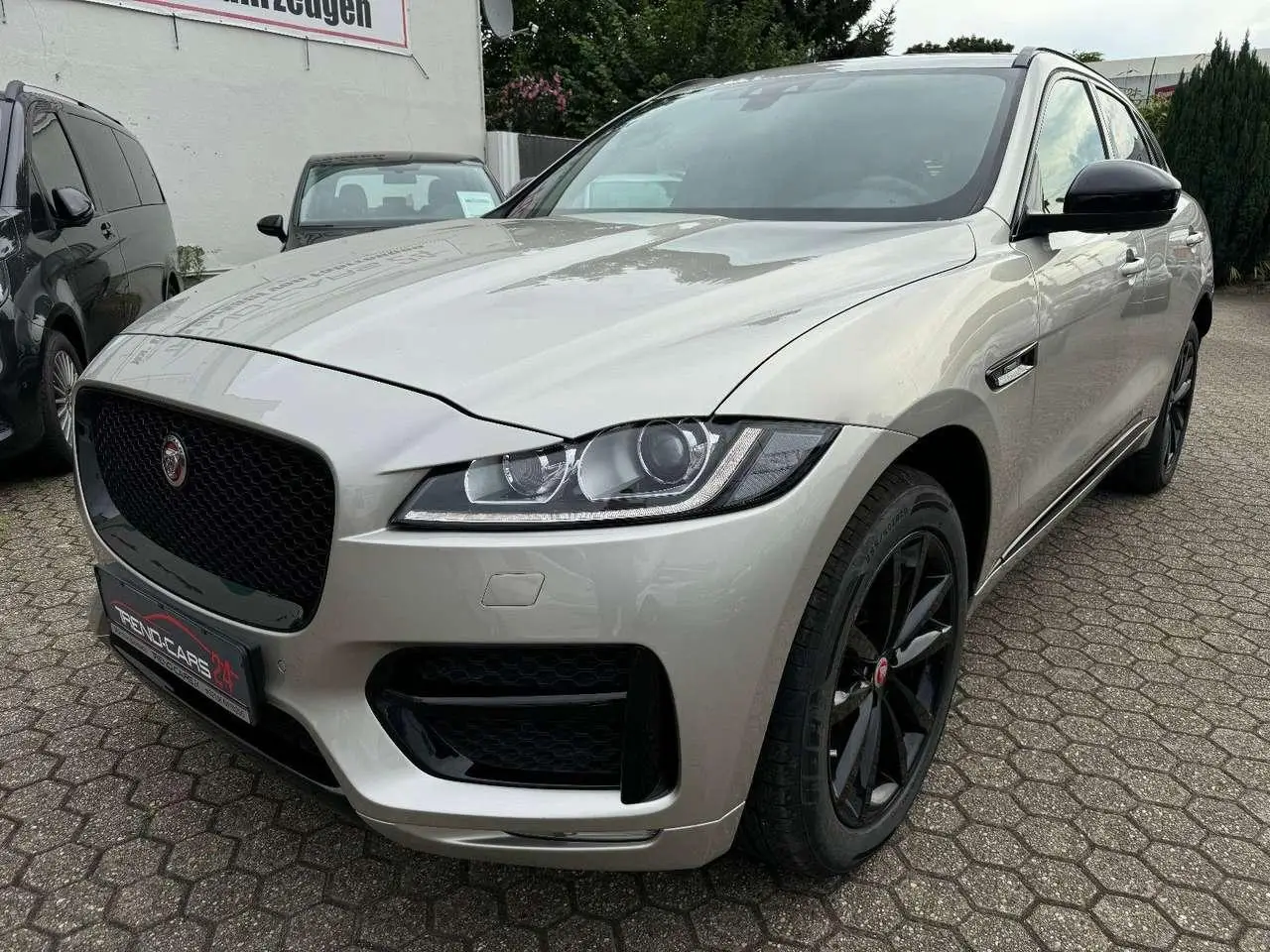 Photo 1 : Jaguar F-pace 2017 Diesel