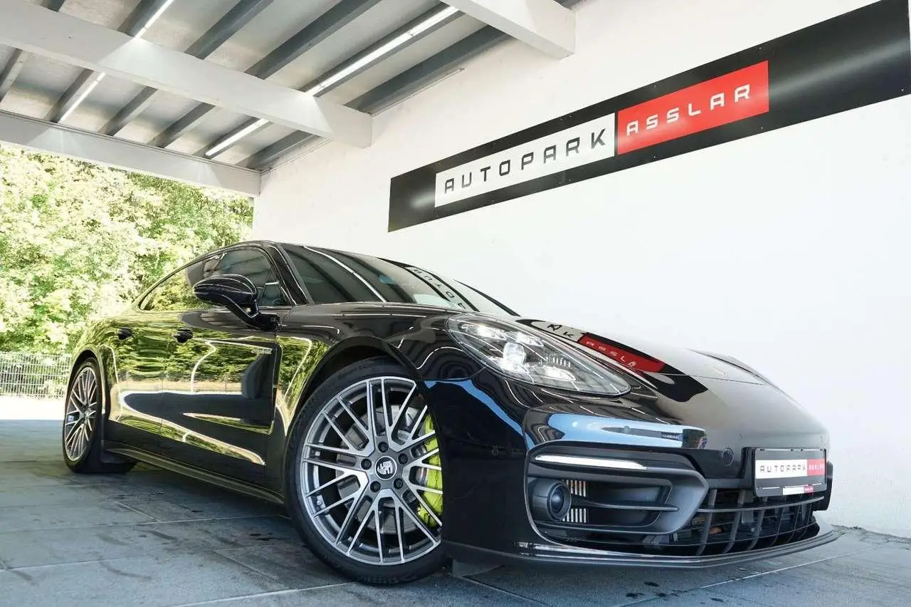 Photo 1 : Porsche Panamera 2020 Hybrid