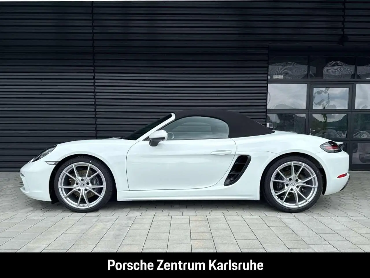 Photo 1 : Porsche Boxster 2024 Petrol