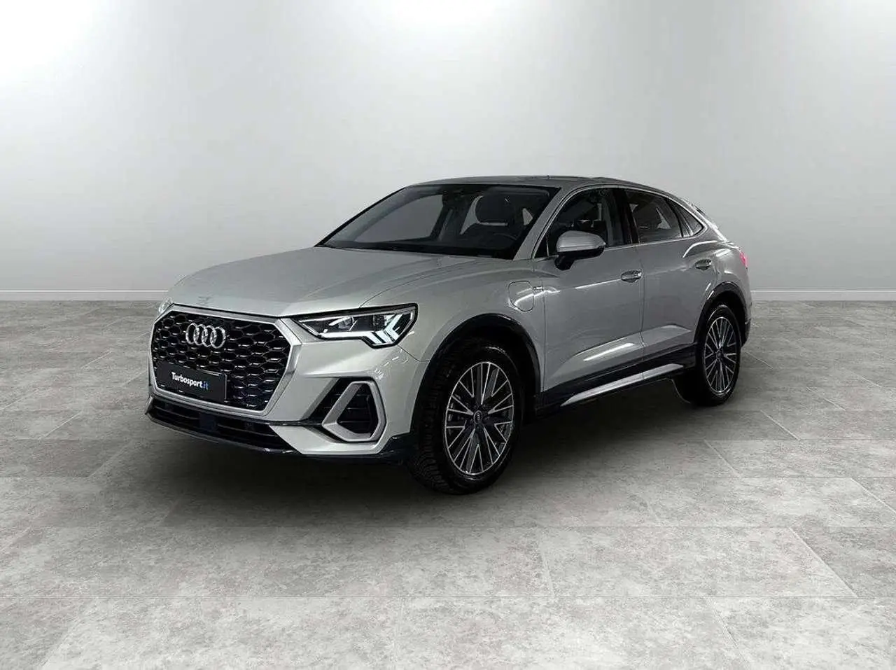 Photo 1 : Audi Q3 2021 Hybride