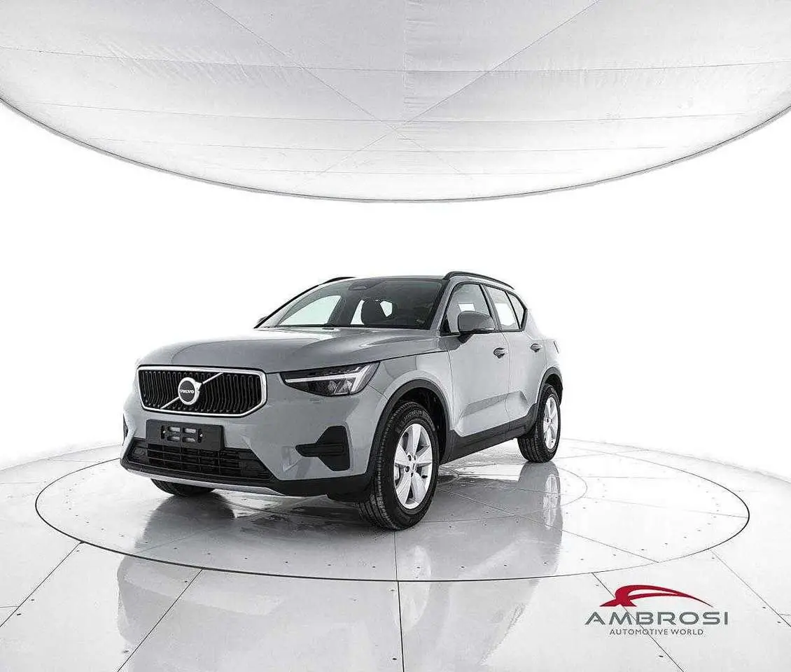 Photo 1 : Volvo Xc40 2024 Hybride