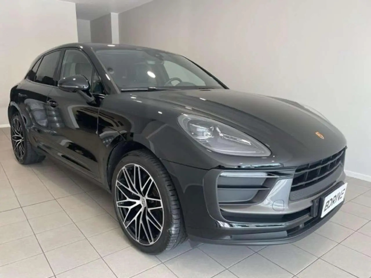 Photo 1 : Porsche Macan 2022 Essence