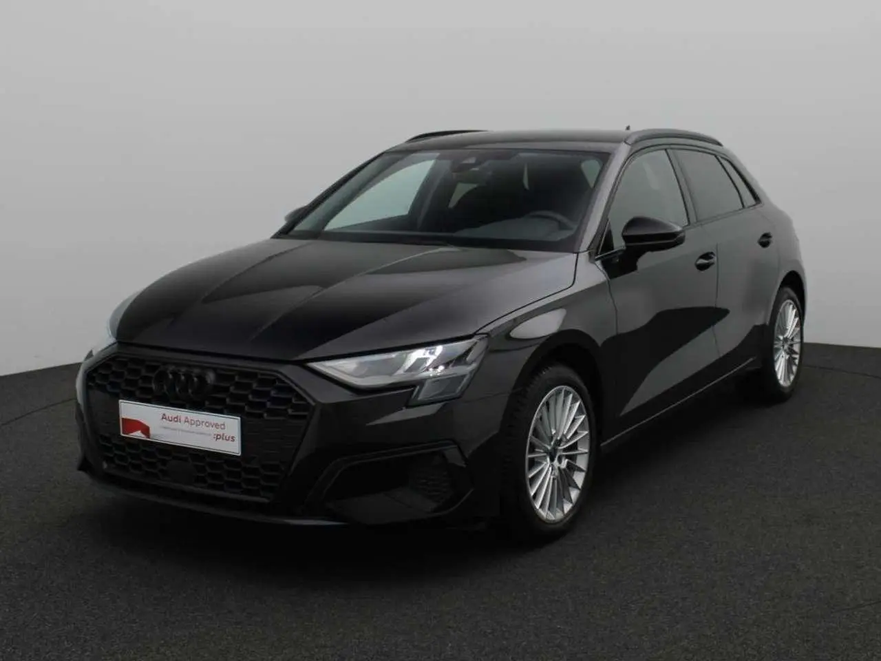 Photo 1 : Audi A3 2023 Petrol