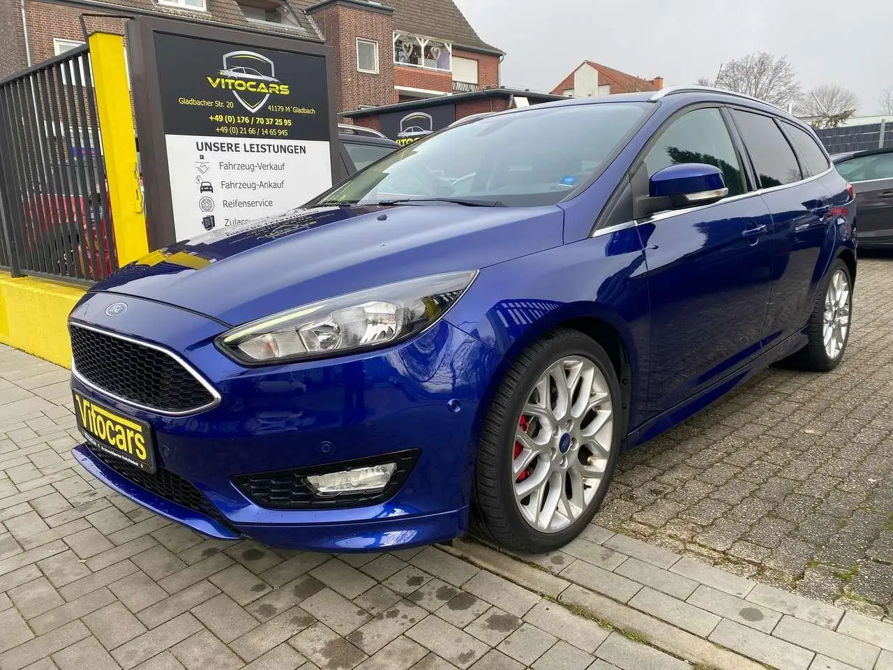 Photo 1 : Ford Focus 2015 Petrol