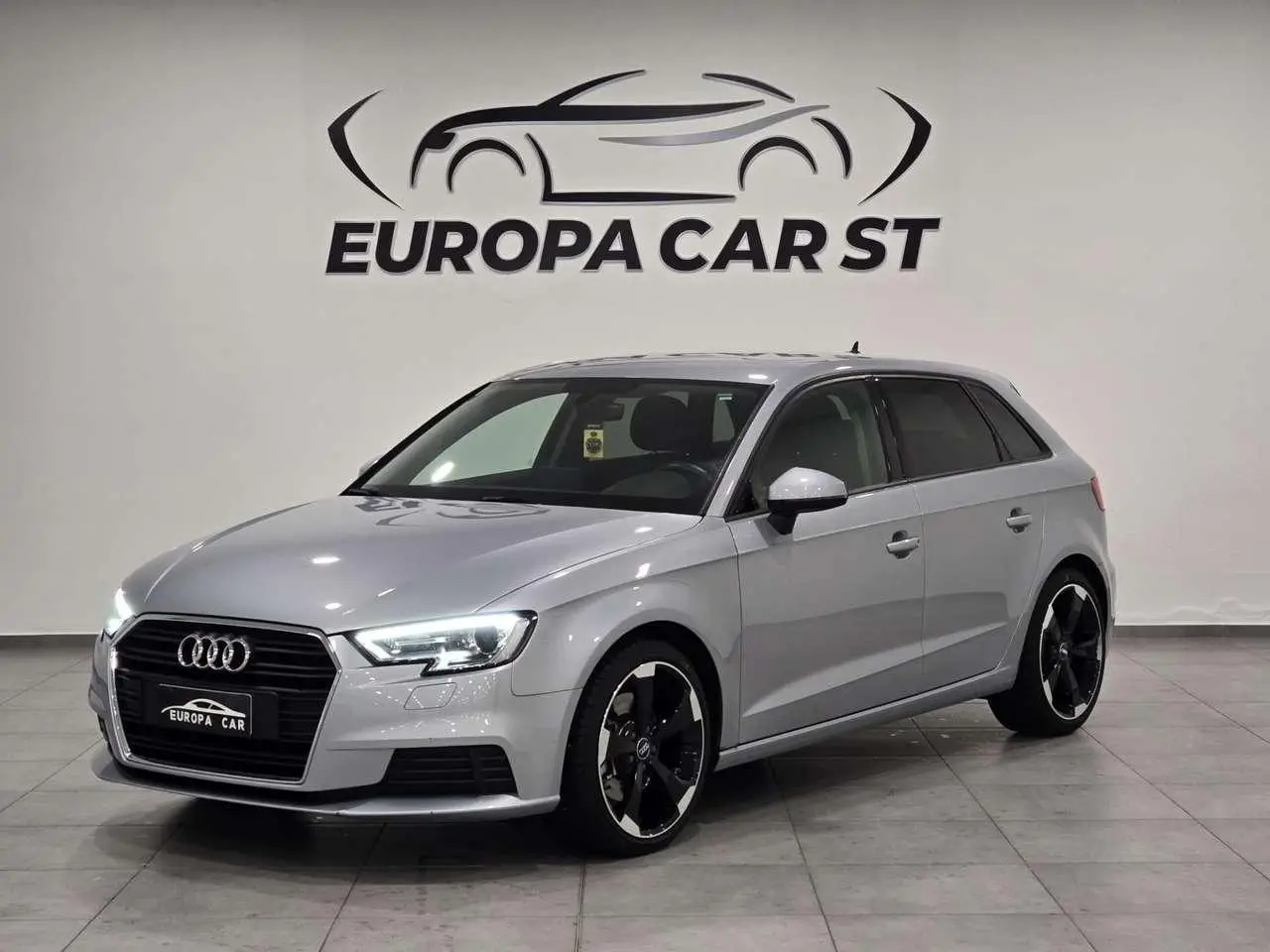 Photo 1 : Audi A3 2019 Diesel