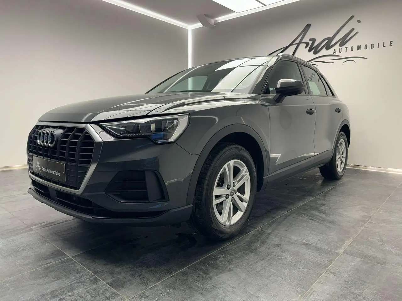 Photo 1 : Audi Q3 2019 Diesel