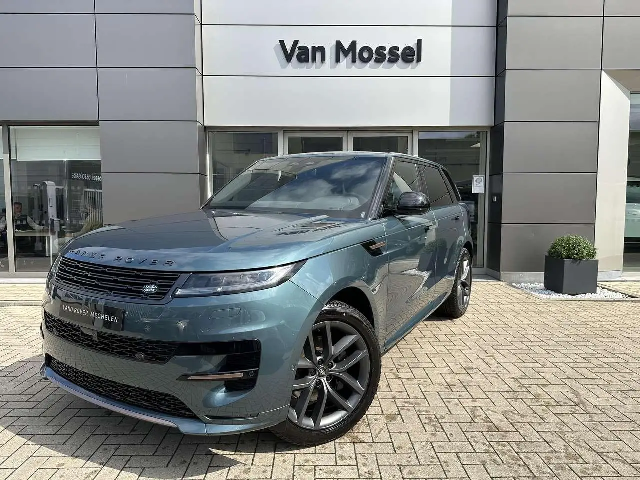 Photo 1 : Land Rover Range Rover Sport 2024 Diesel