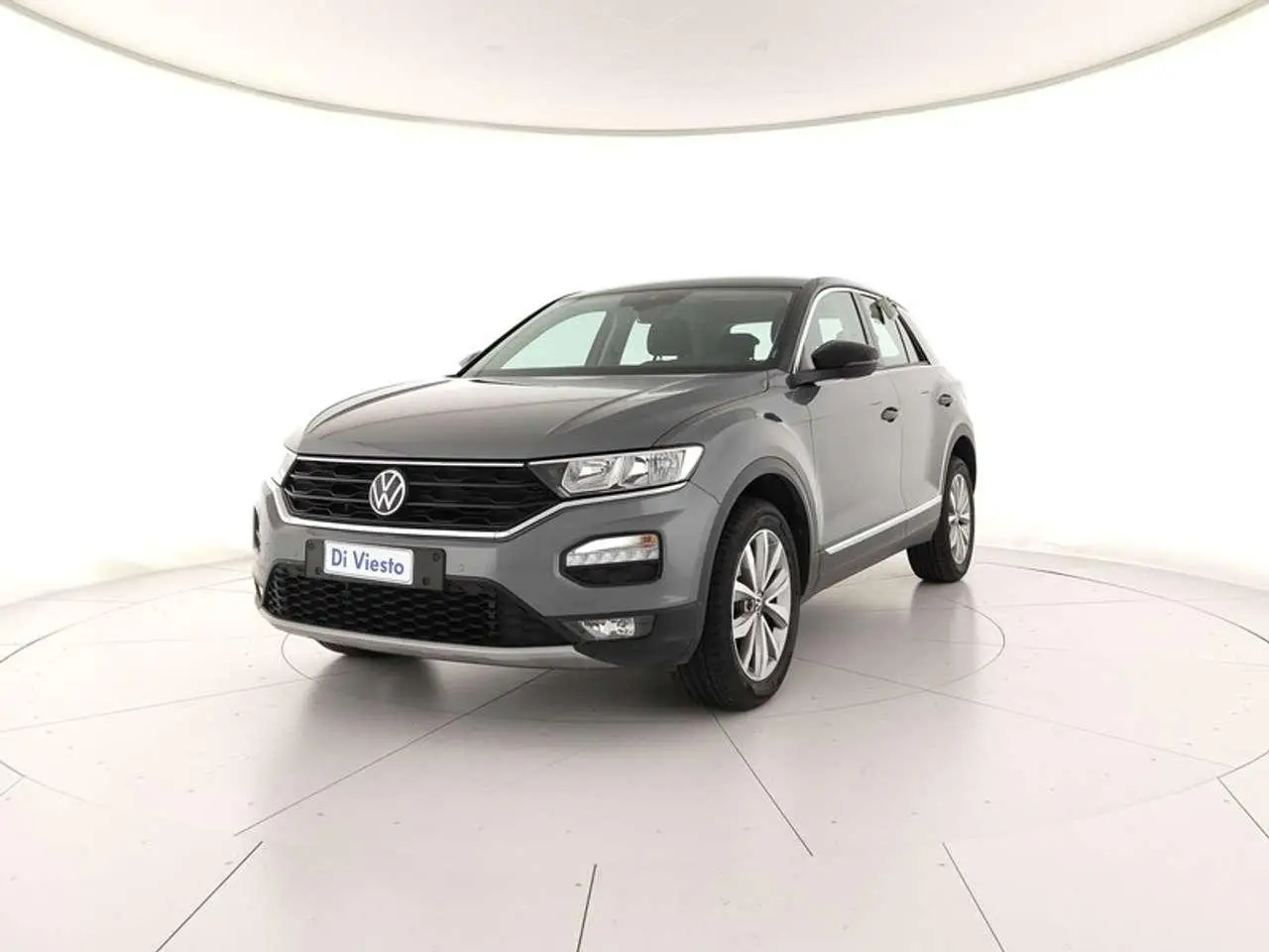 Photo 1 : Volkswagen T-roc 2021 Essence