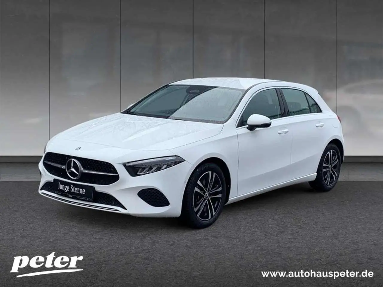 Photo 1 : Mercedes-benz Classe A 2023 Petrol