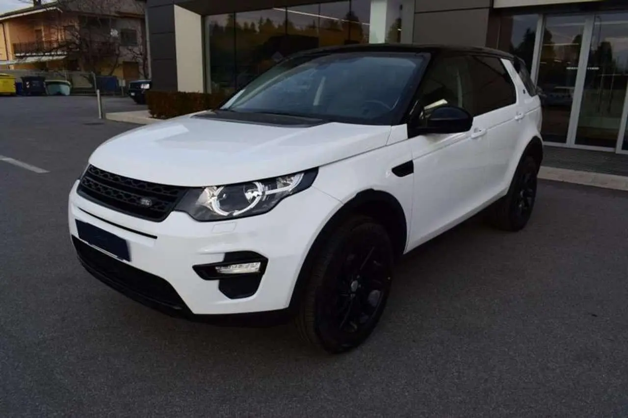 Photo 1 : Land Rover Discovery 2018 Diesel