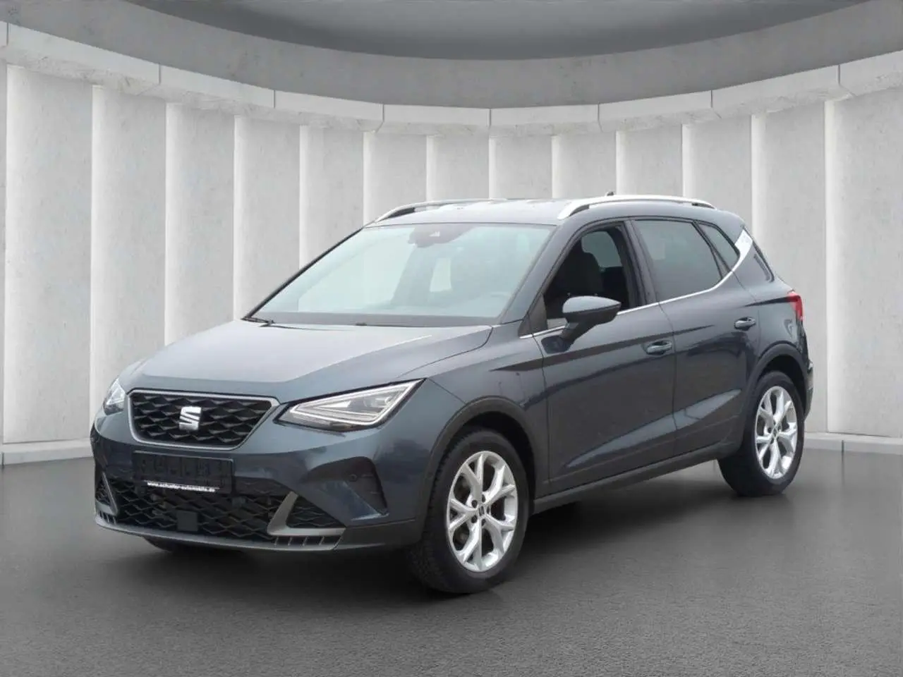 Photo 1 : Seat Arona 2023 Petrol