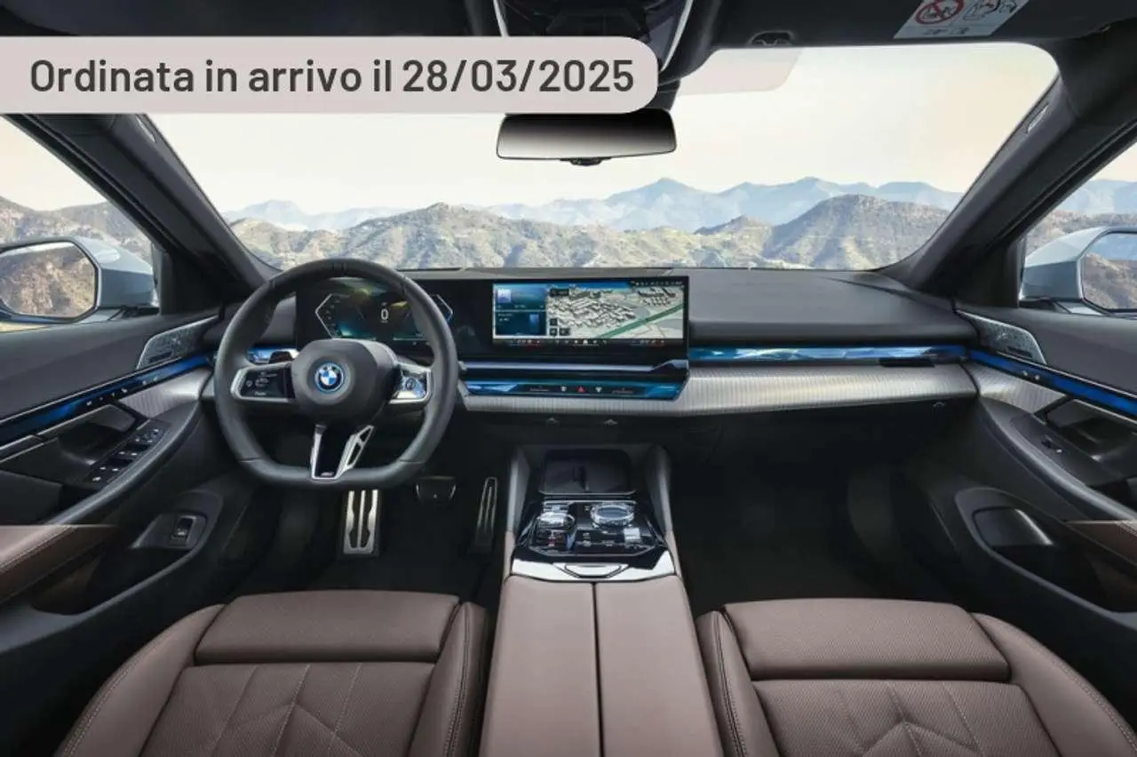 Photo 1 : Bmw I5 2024 Électrique