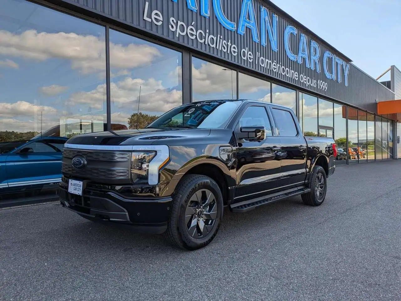 Photo 1 : Ford F150 2024 Électrique