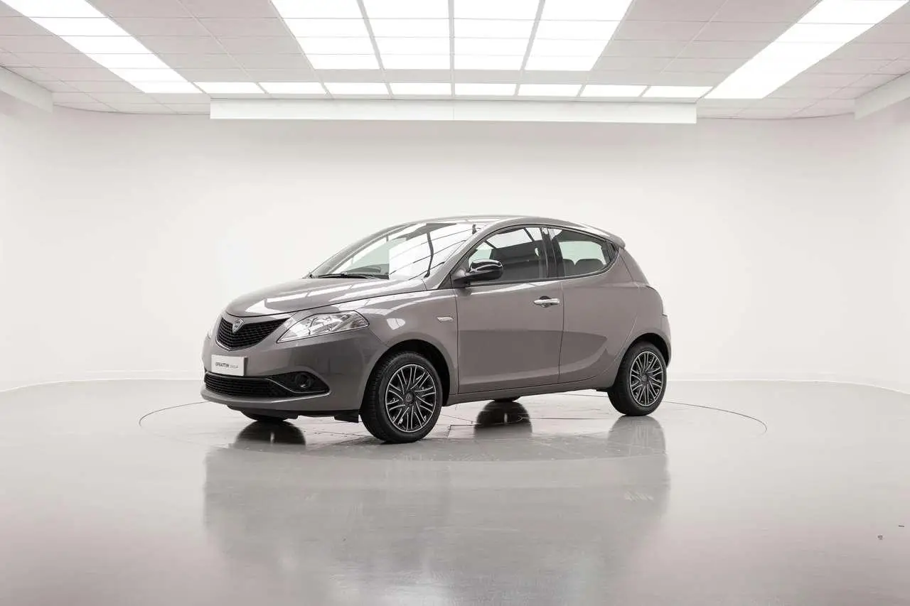 Photo 1 : Lancia Ypsilon 2019 Essence