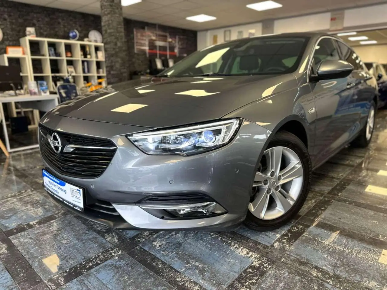 Photo 1 : Opel Insignia 2018 Essence