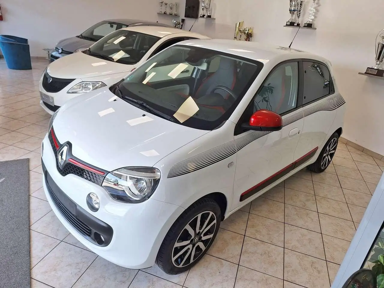 Photo 1 : Renault Twingo 2019 Essence