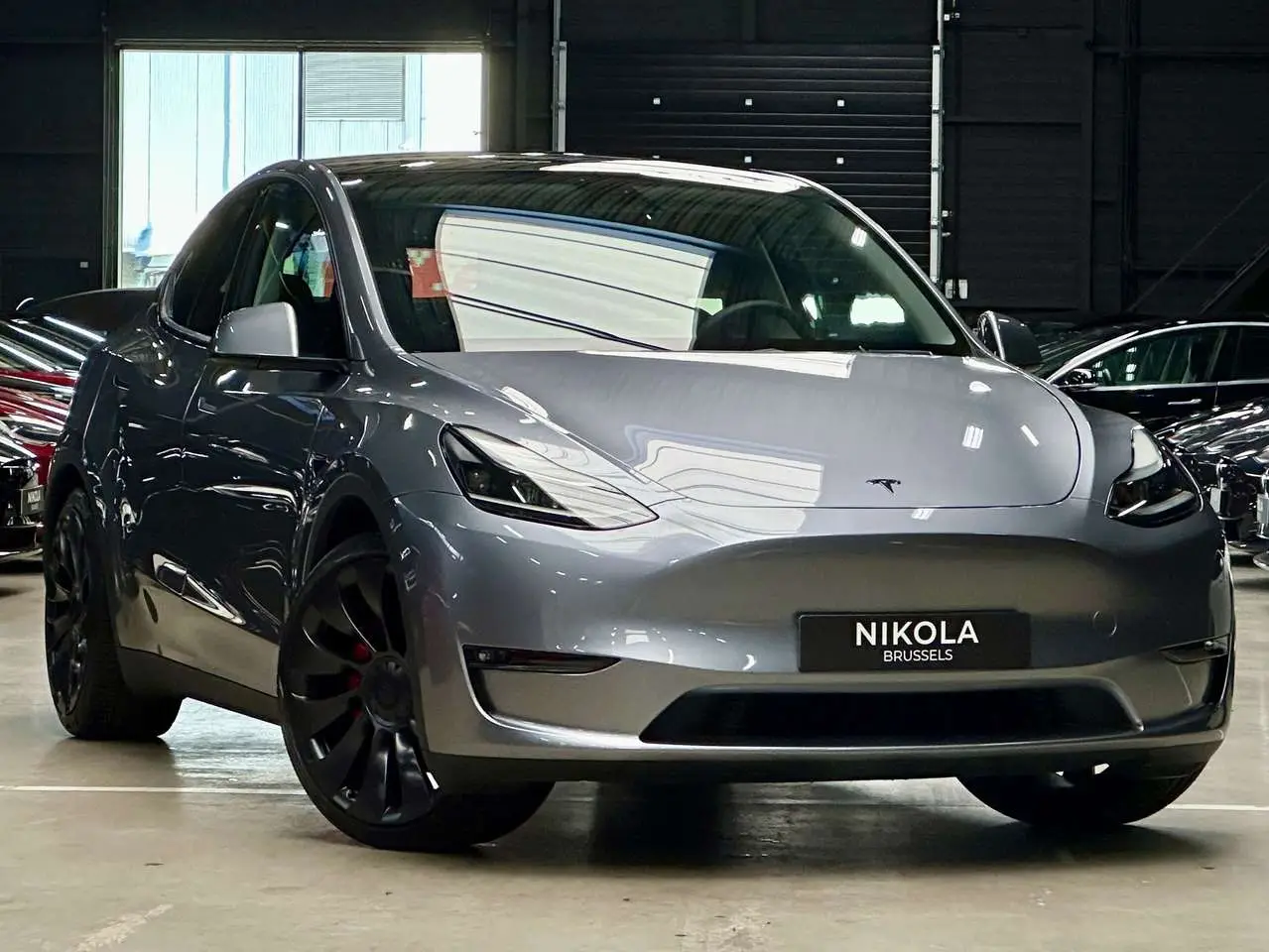 Photo 1 : Tesla Model Y 2023 Electric