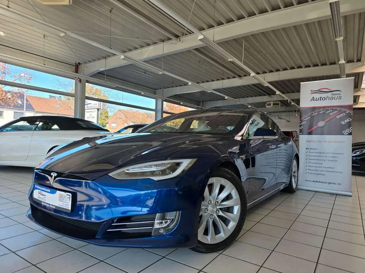 Photo 1 : Tesla Model S 2020 Électrique