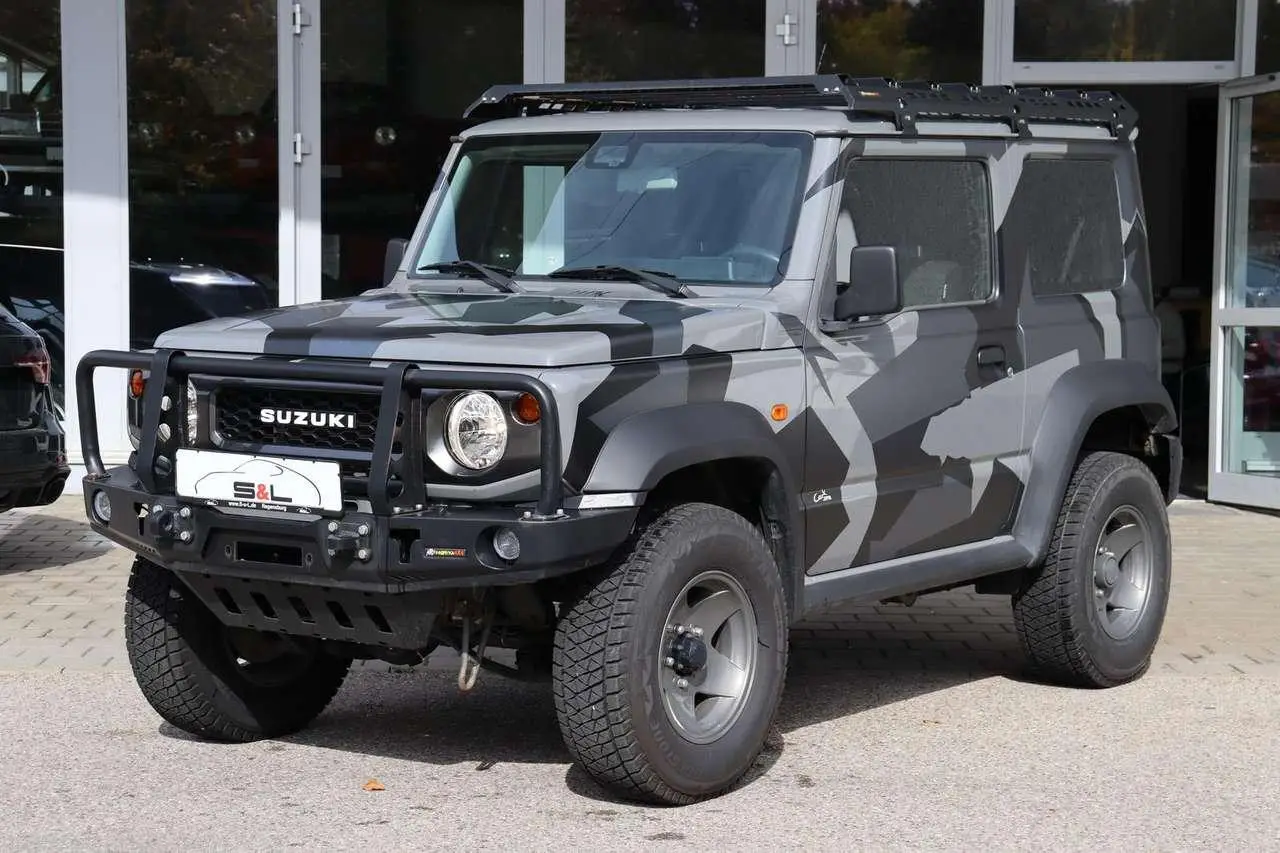 Photo 1 : Suzuki Jimny 2019 Petrol