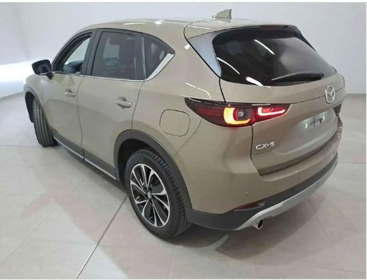 Photo 1 : Mazda Cx-5 2023 Petrol