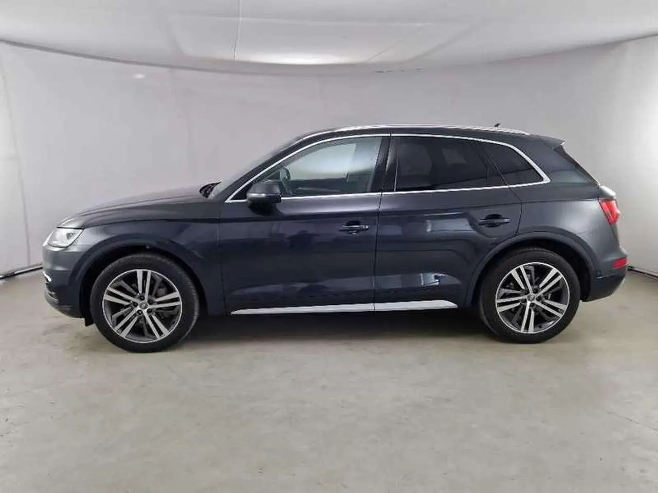 Photo 1 : Audi Q5 2019 Diesel