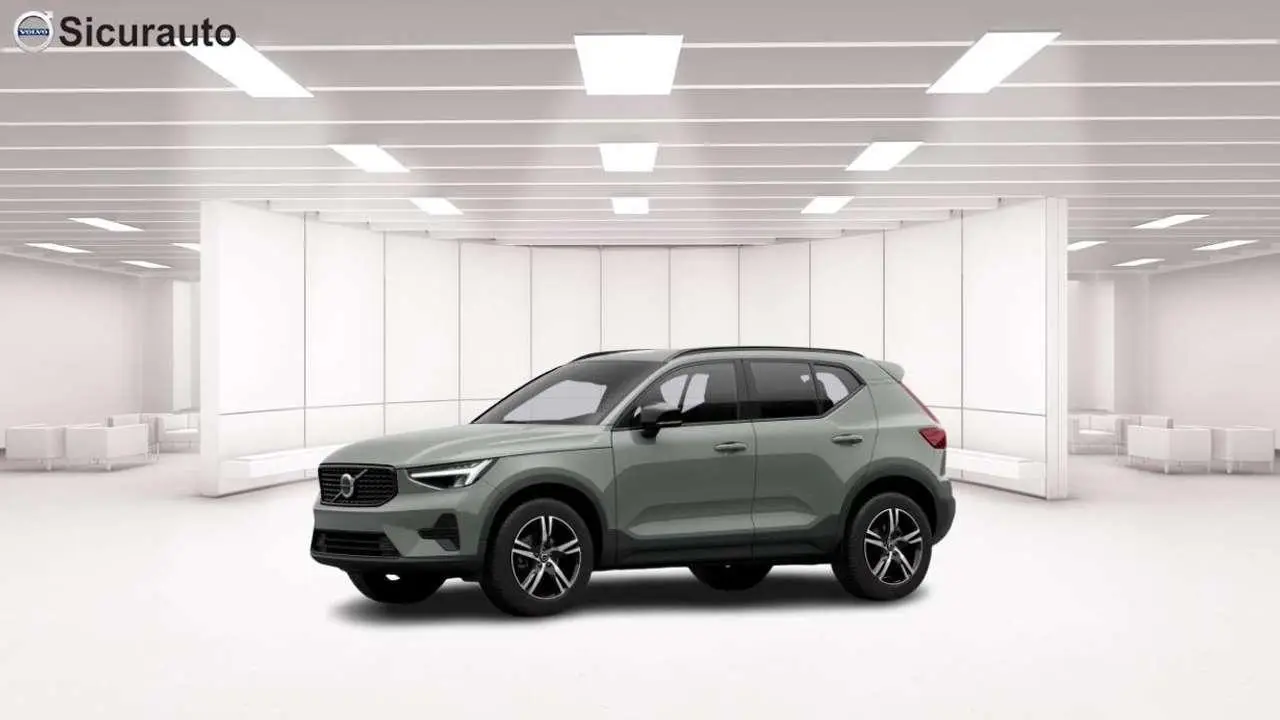 Photo 1 : Volvo Xc40 2024 Hybride