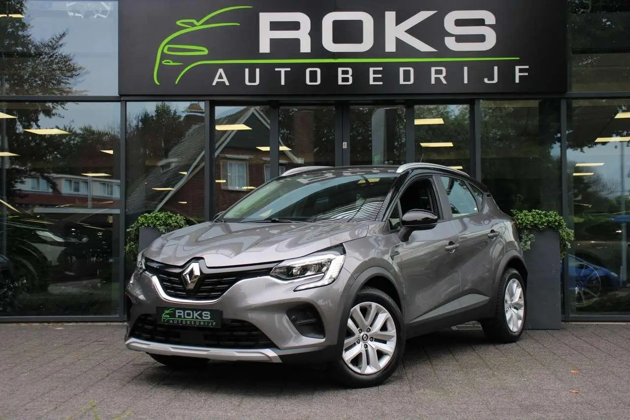 Photo 1 : Renault Captur 2022 Essence